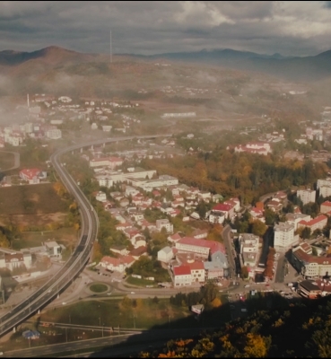 Jesenná Banská Bystrica z vtáčej perspektívy