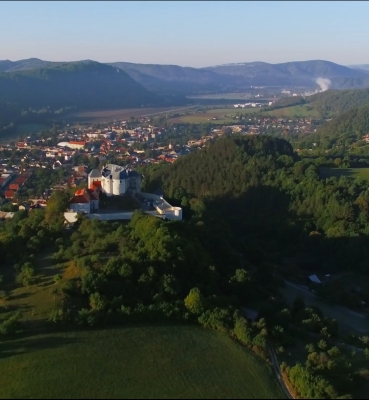 Ľupčiansky hrad z vtáčej perspektívy